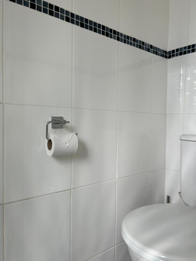 No6 Overnight Stays Free Onsite Parking Hindlip Buitenkant foto