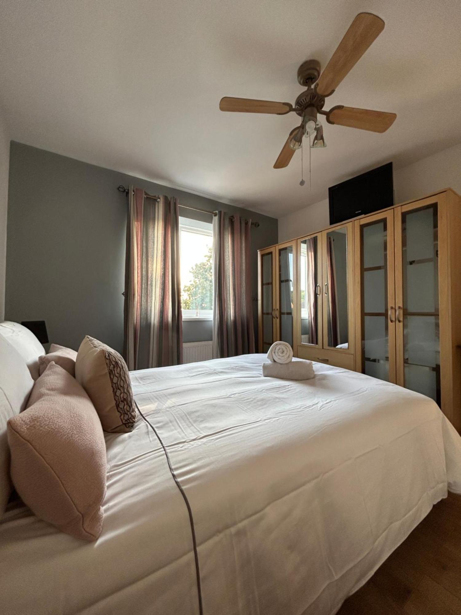 No6 Overnight Stays Free Onsite Parking Hindlip Buitenkant foto