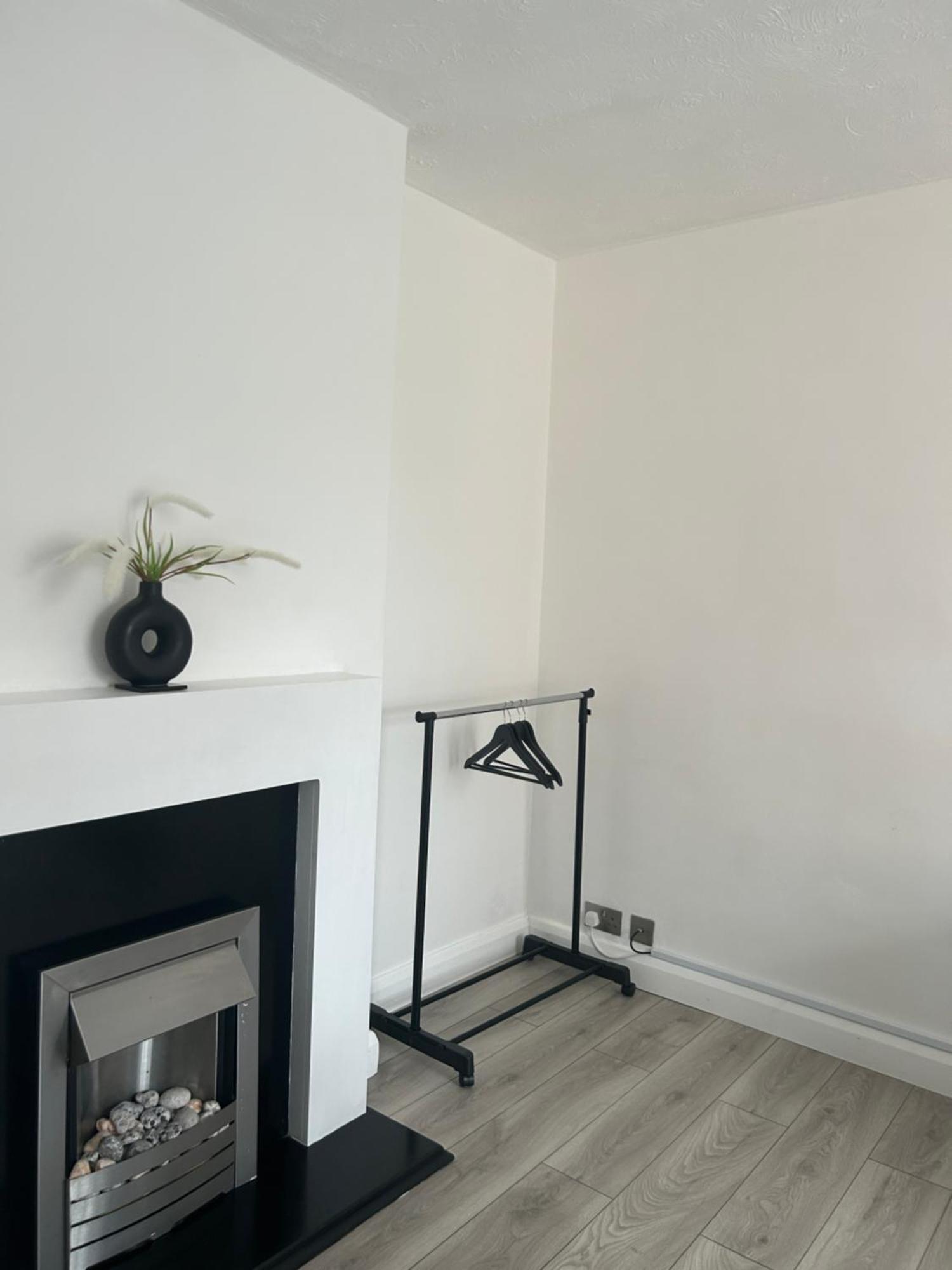No6 Overnight Stays Free Onsite Parking Hindlip Buitenkant foto