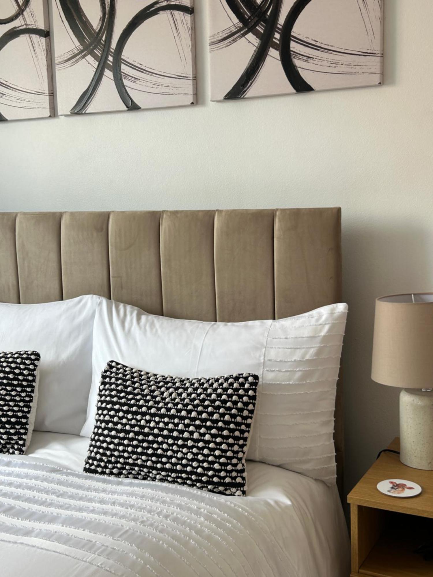 No6 Overnight Stays Free Onsite Parking Hindlip Buitenkant foto