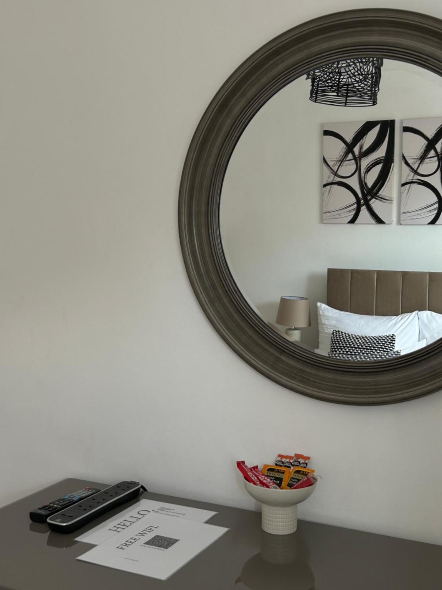 No6 Overnight Stays Free Onsite Parking Hindlip Buitenkant foto